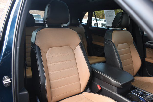 Used 2023 Volkswagen Atlas Cross Sport SEL Premium R-Line image 27