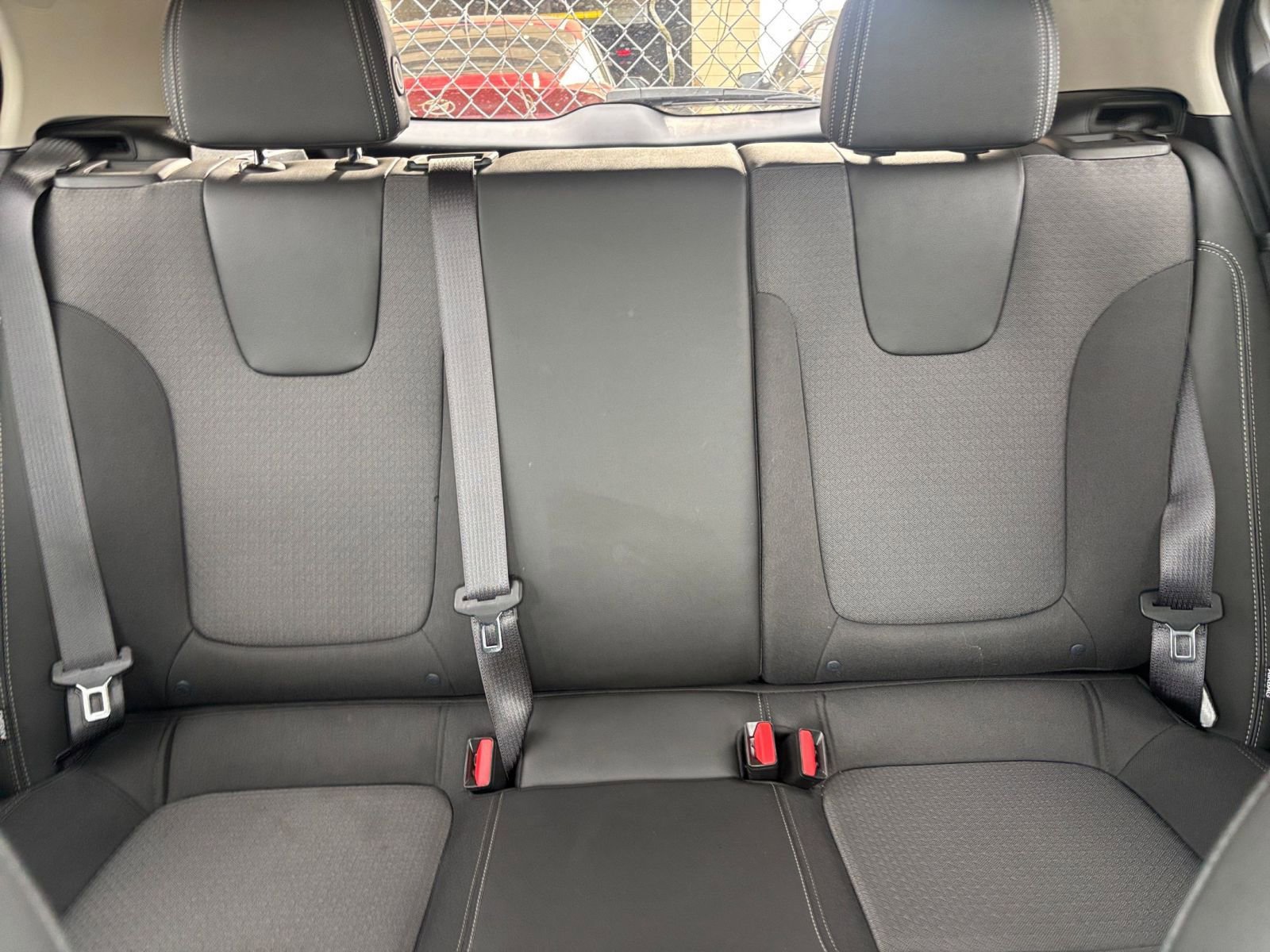 Used 2025 Buick Encore GX Preferred FWD image 37