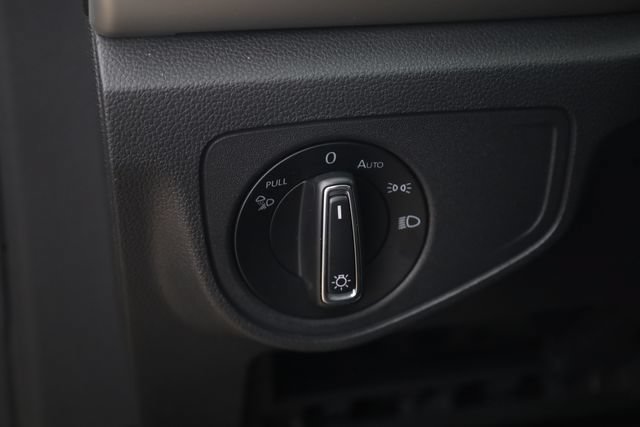 Used 2023 Volkswagen Atlas SE FWD image 12