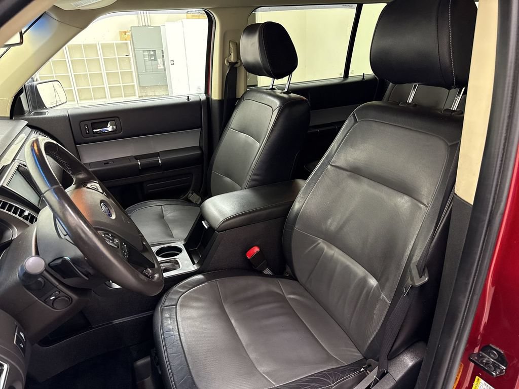Used 2014 Ford Flex Limited w/ Equipment Group 303A AWD/4WD image 11