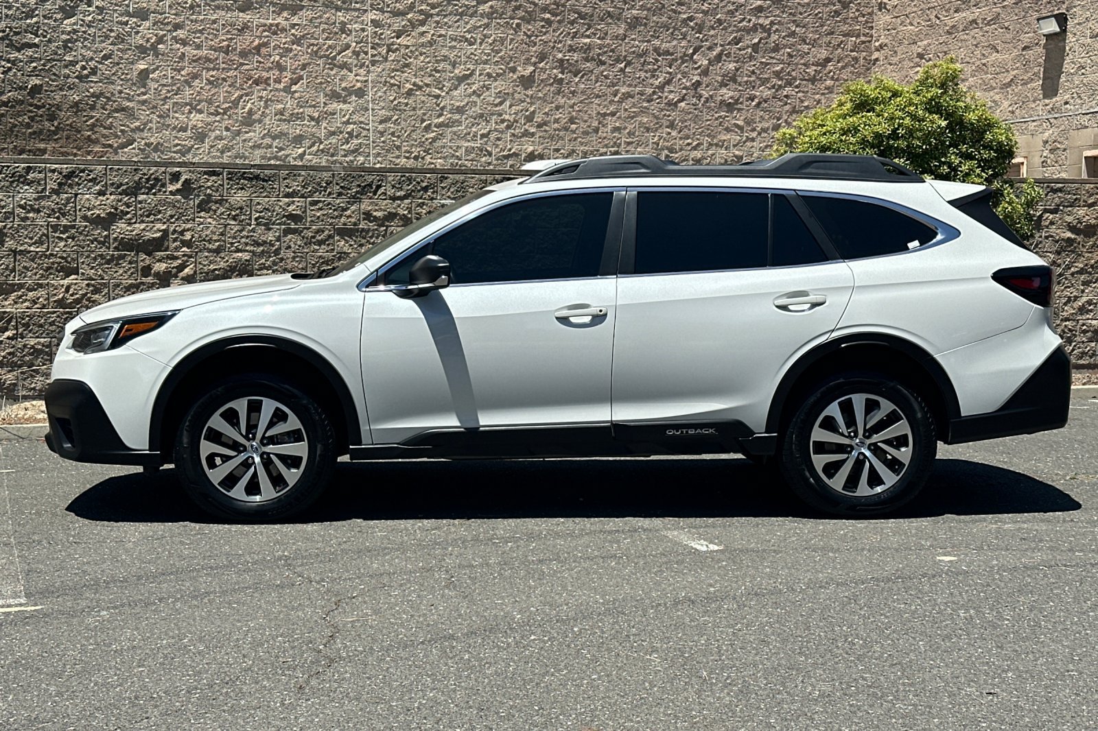 Used 2022 Subaru Outback AWD/4WD image 6