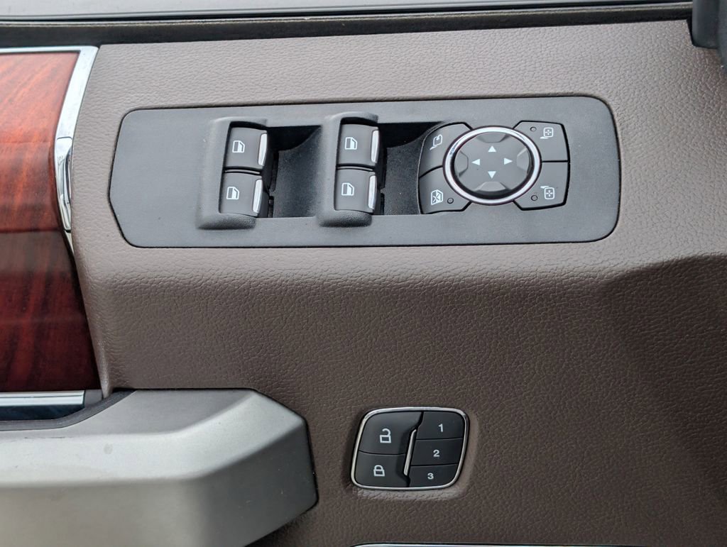 Used 2018 Ford F150 King Ranch image 25