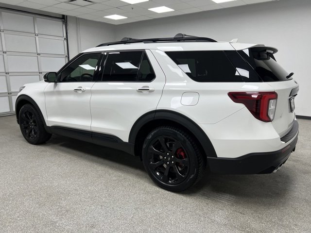 Used 2020 Ford Explorer ST w/ ST Street Pack image 8