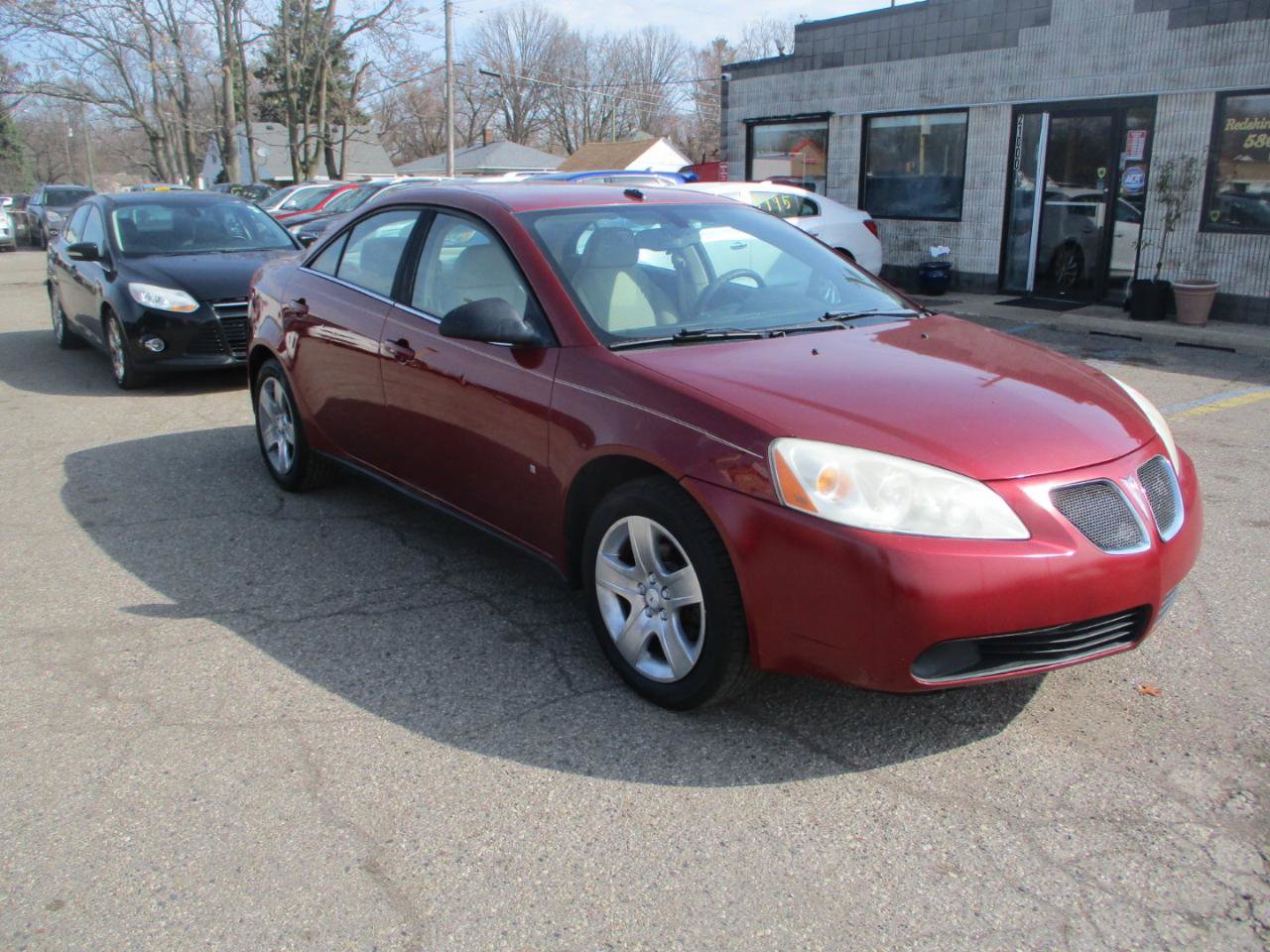 Used 2009 Pontiac G6 Sedan image 1
