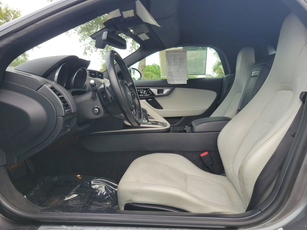 Used 2017 Jaguar F-TYPE Convertible image 10