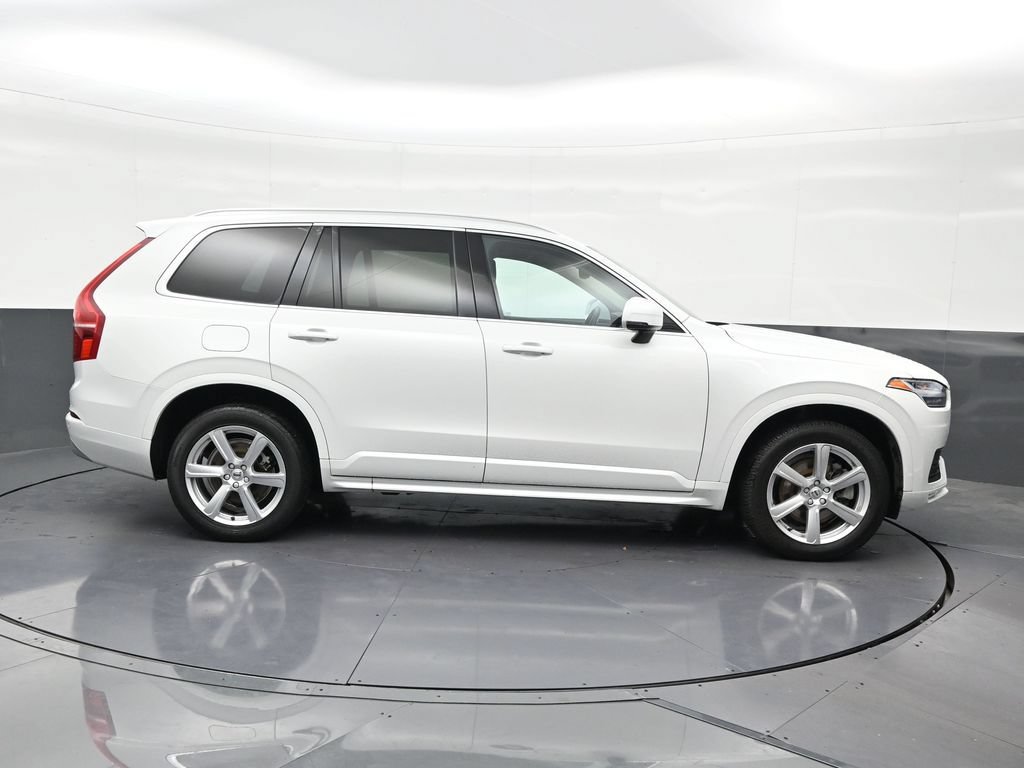 Certified 2022 Volvo XC90 T5 Momentum FWD image 6