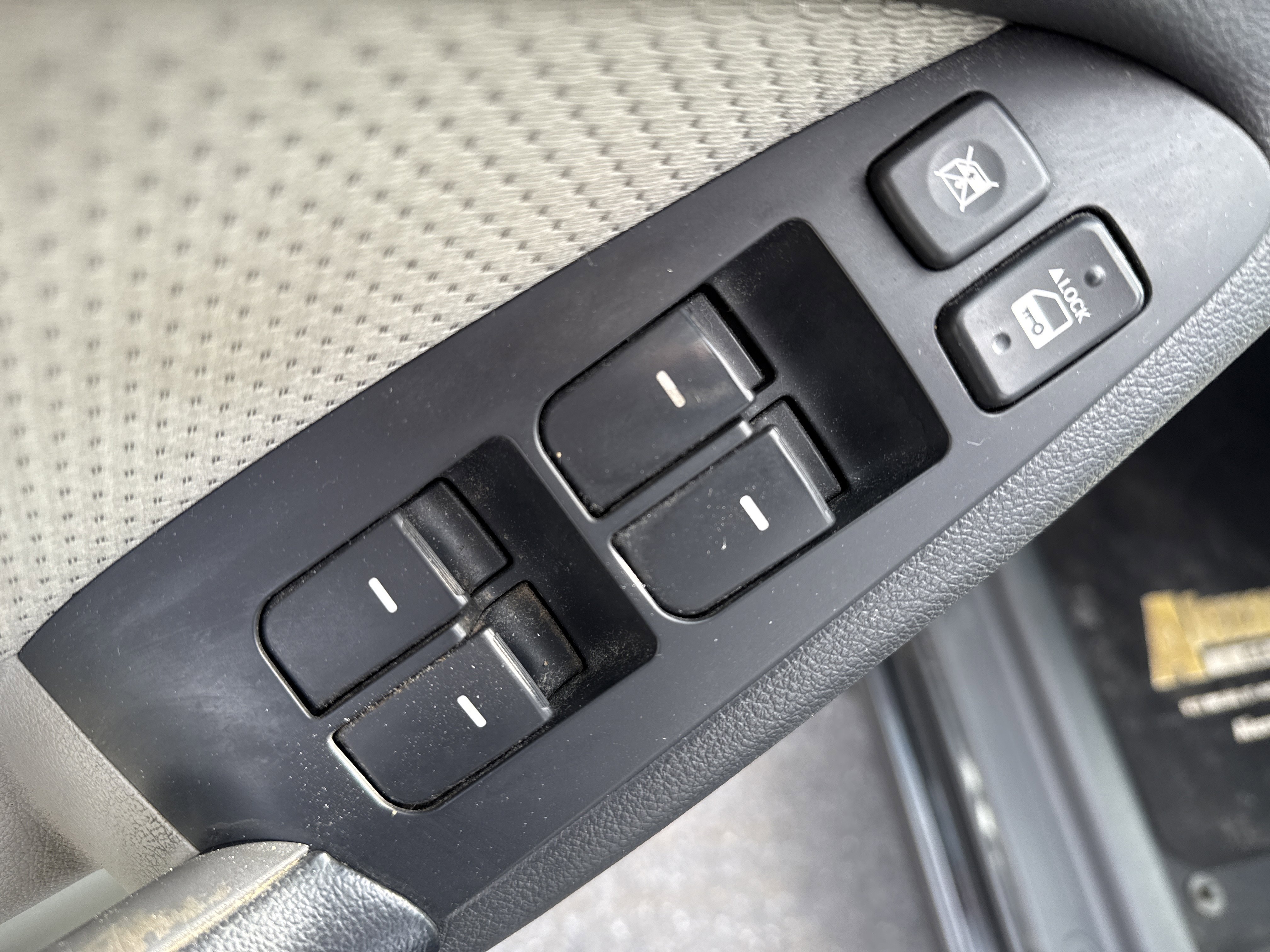 Used 2010 Kia Forte EX image 16