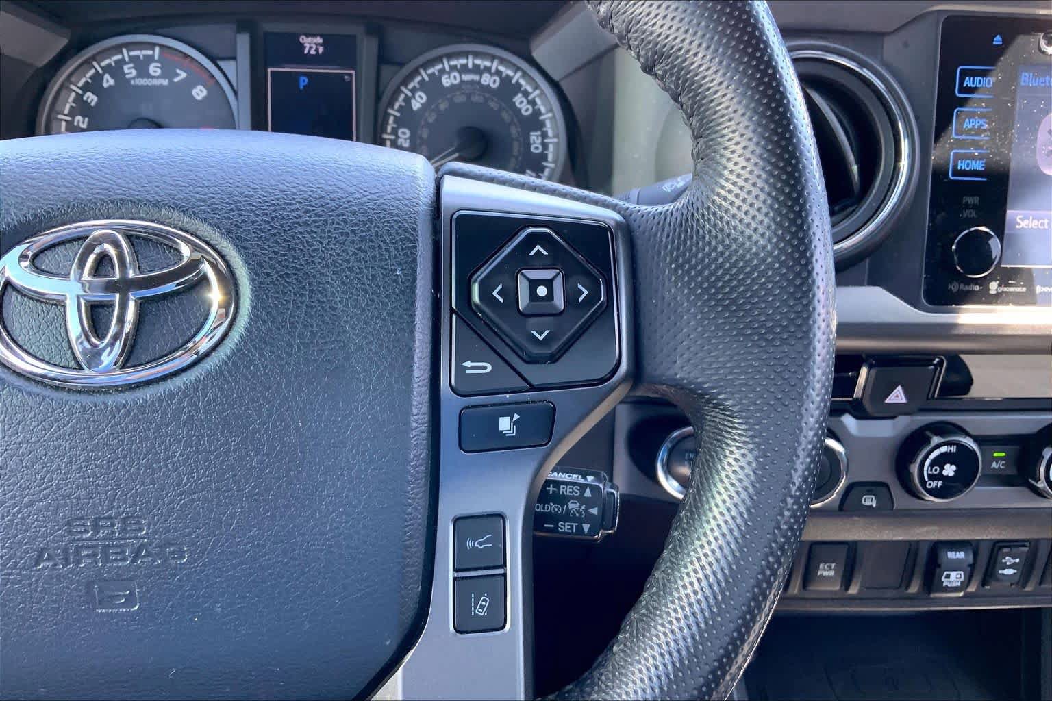 Used 2018 Toyota Tacoma TRD Off-Road image 24