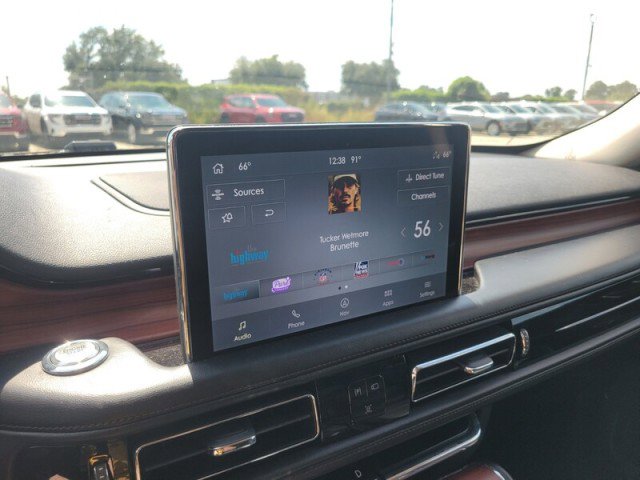 Used 2023 Lincoln Aviator Reserve image 24