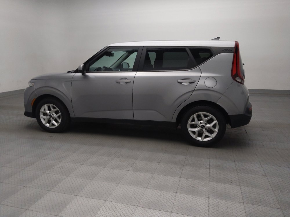 Used 2022 Kia Soul LX w/ Technology Package FWD image 3