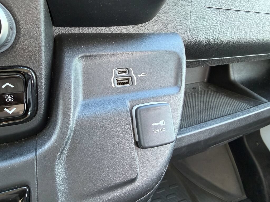 Used 2025 RAM ProMaster 2500 w/ Convenience Group FWD image 26