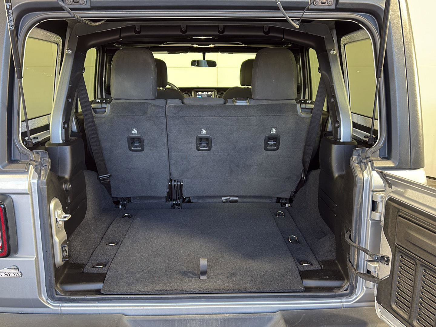 Used 2021 Jeep Wrangler Unlimited Sport image 8