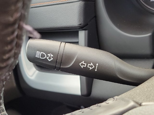 Used 2019 GMC Terrain SLT w/ Preferred Package FWD image 14