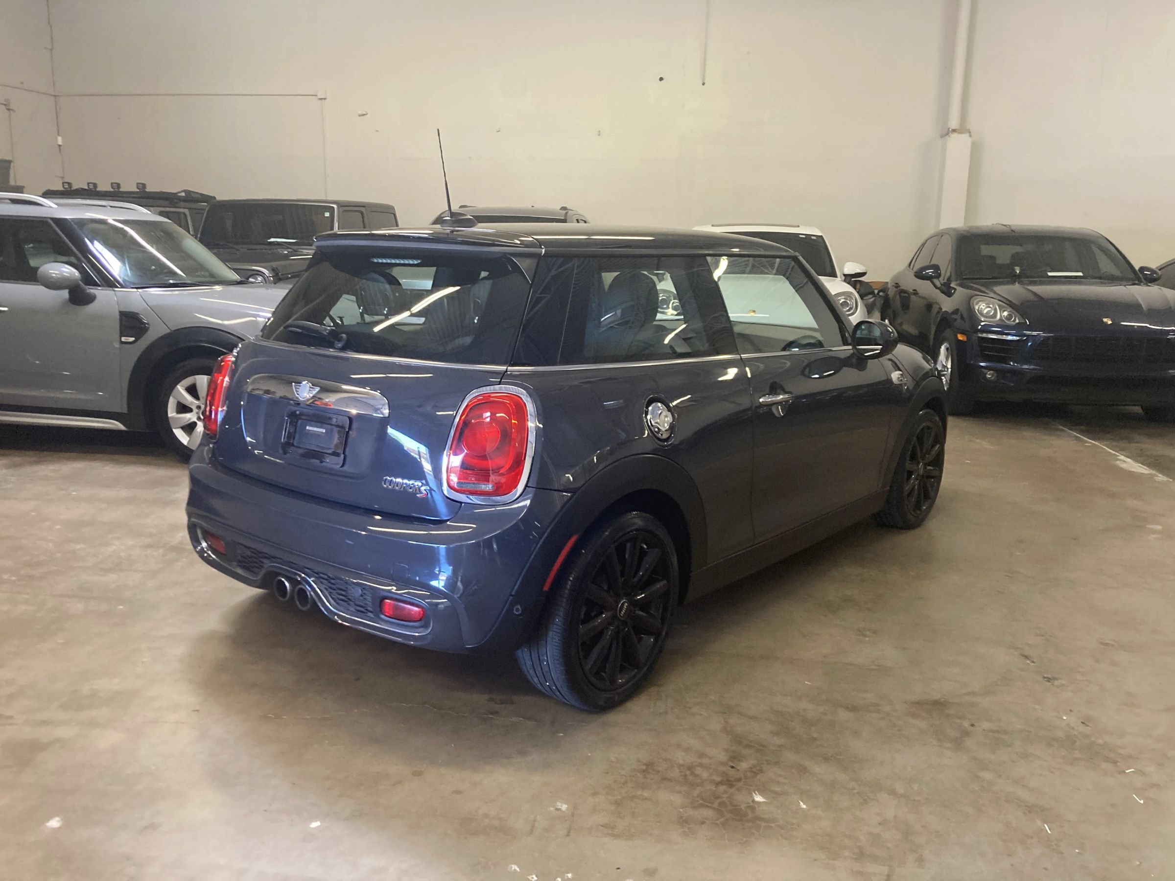 Used 2014 MINI Cooper S FWD image 2