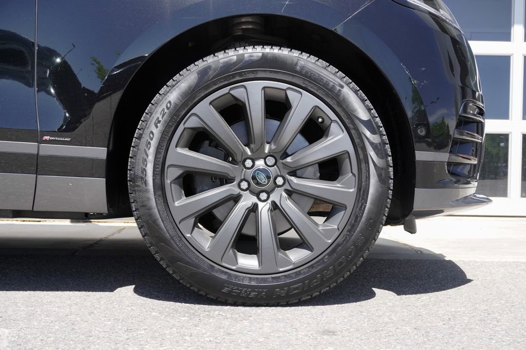 Used 2018 Land Rover Range Rover Velar R-Dynamic SE AWD/4WD image 33