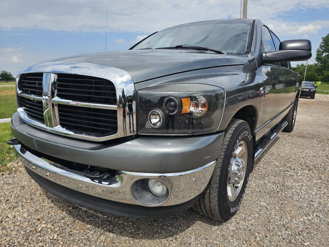 Used 2008 Dodge Ram 2500 Truck SXT RWD image 3