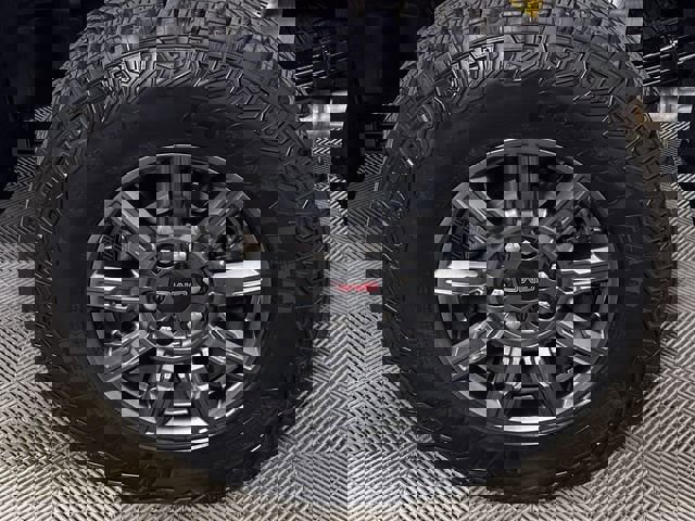 Used 2026 GMC Sierra 1500 AT4X image 34