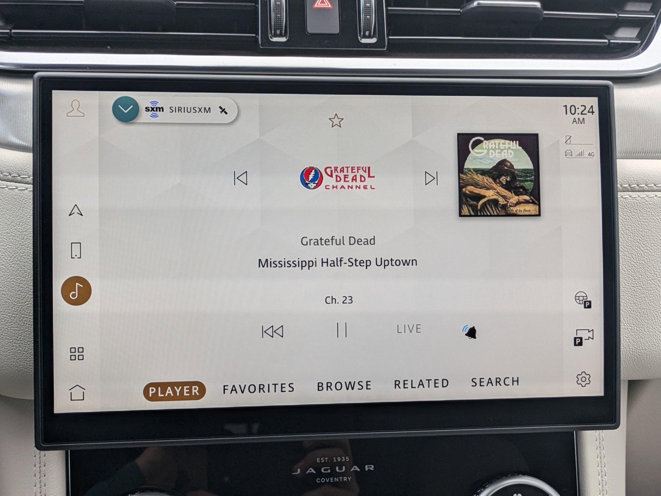 Used 2026 Jaguar F-PACE R-Dynamic S image 12