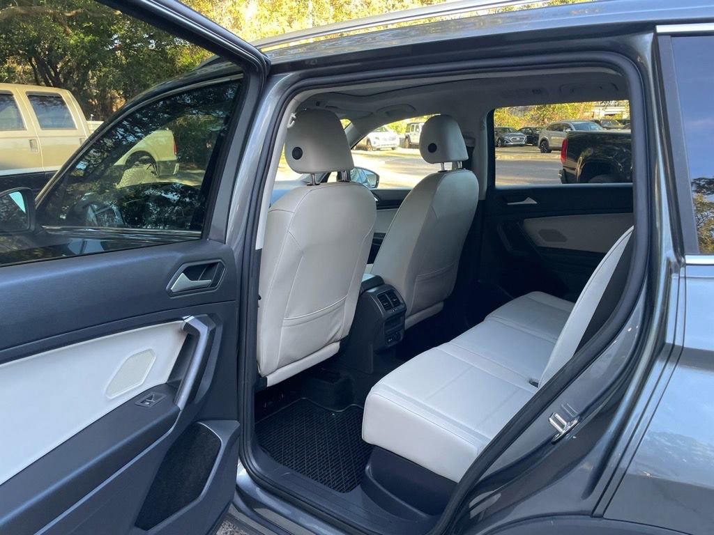 Used 2021 Volkswagen Tiguan SEL image 23