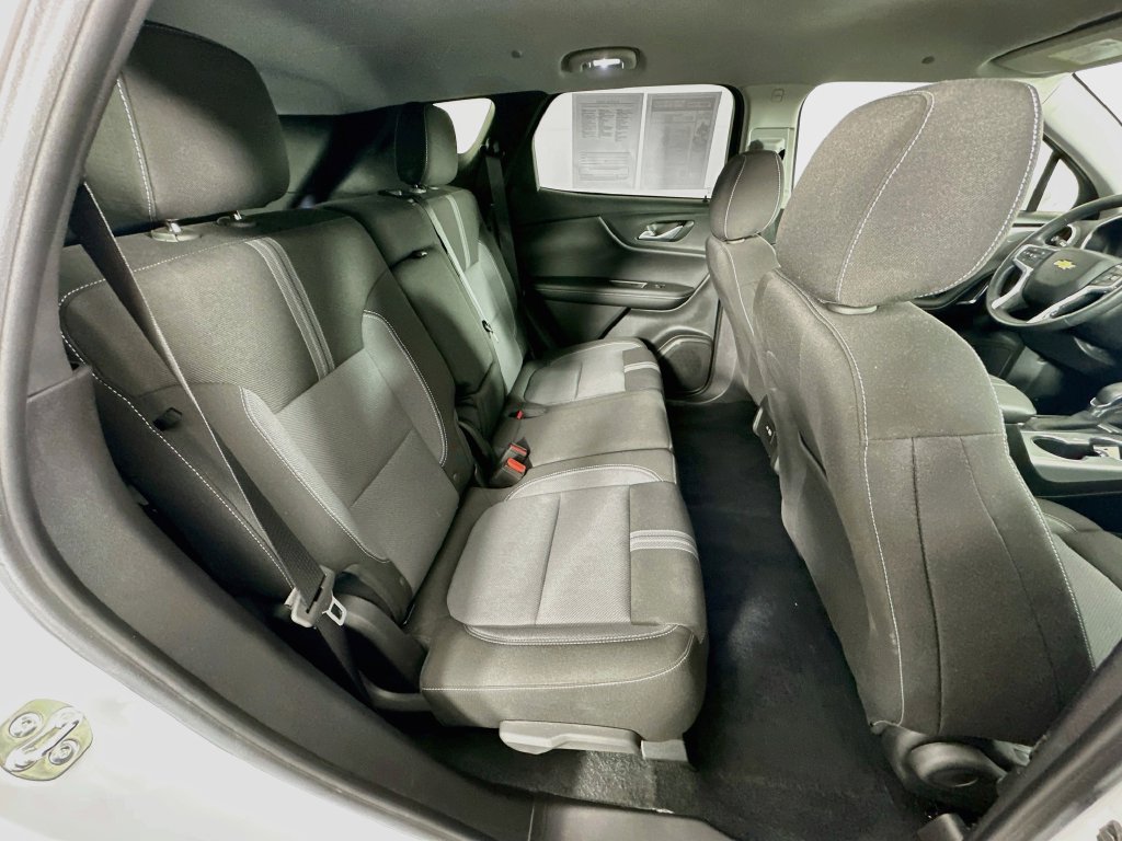 Used 2024 Chevrolet Blazer LT FWD image 34