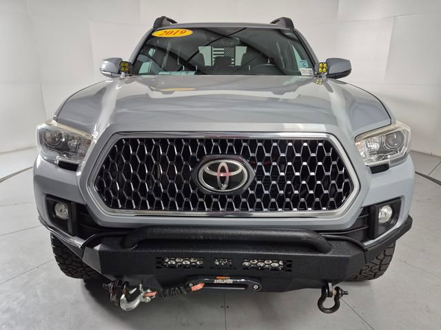 Used 2019 Toyota Tacoma TRD Off-Road AWD/4WD image 7