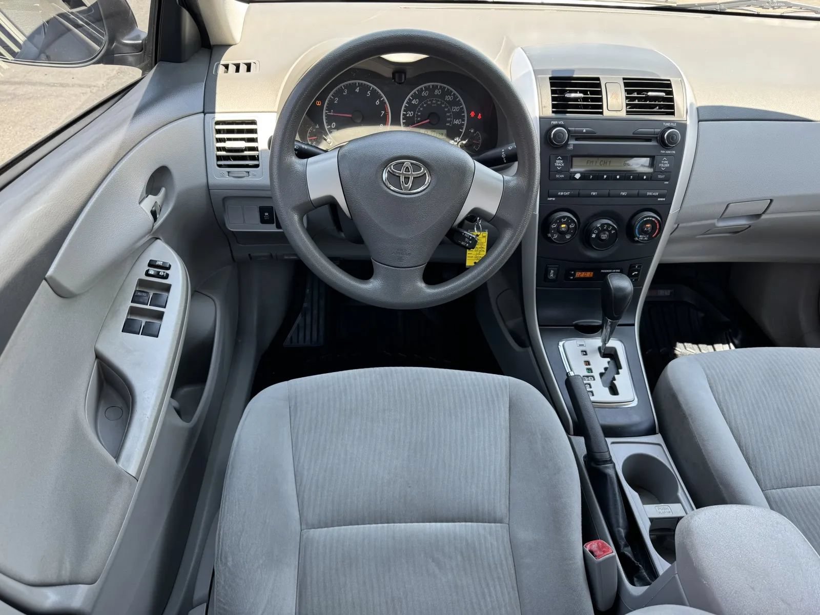 Used 2010 Toyota Corolla LE FWD image 17