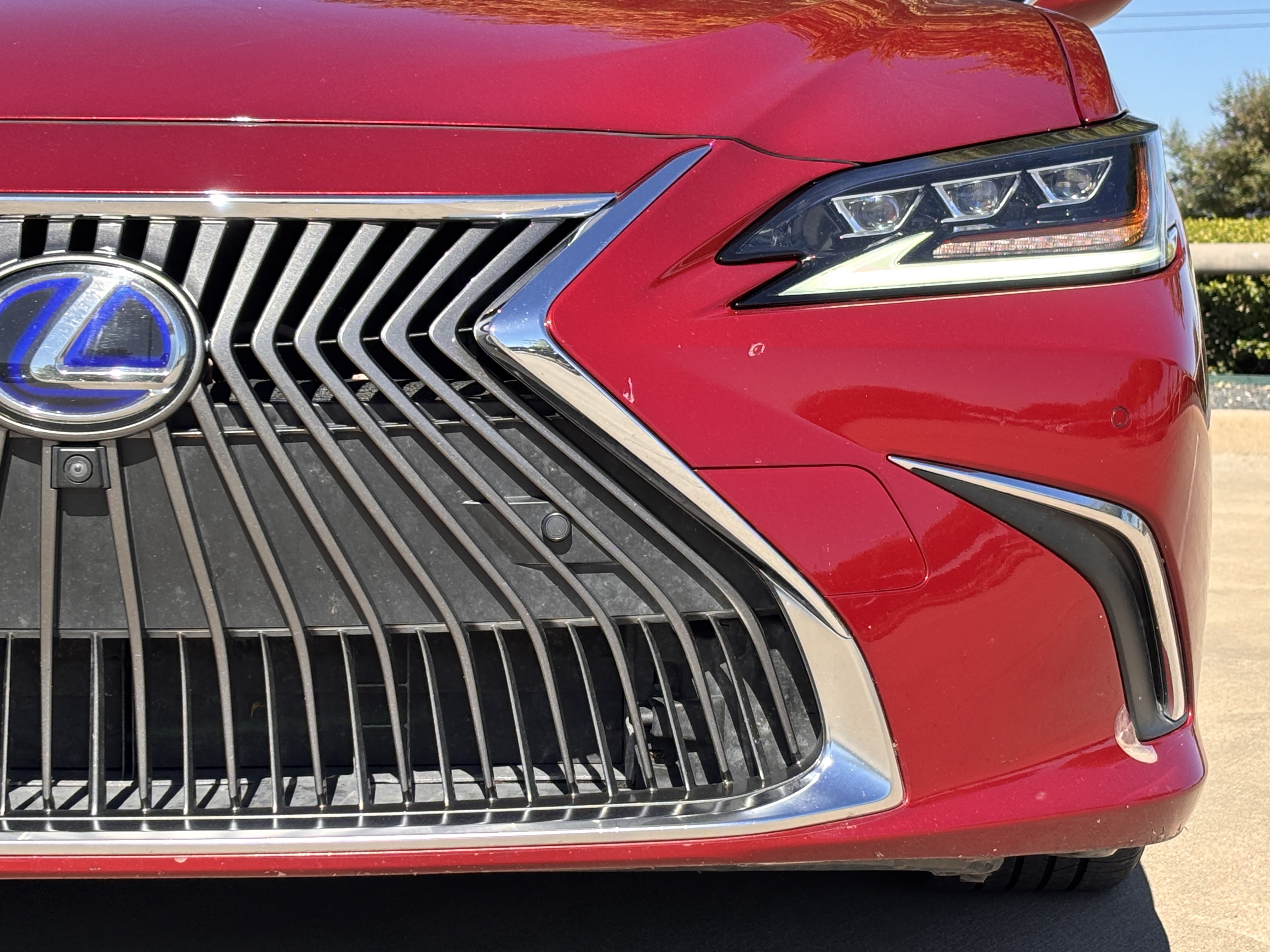 Used 2019 Lexus ES 300h Ultra Luxury FWD image 10