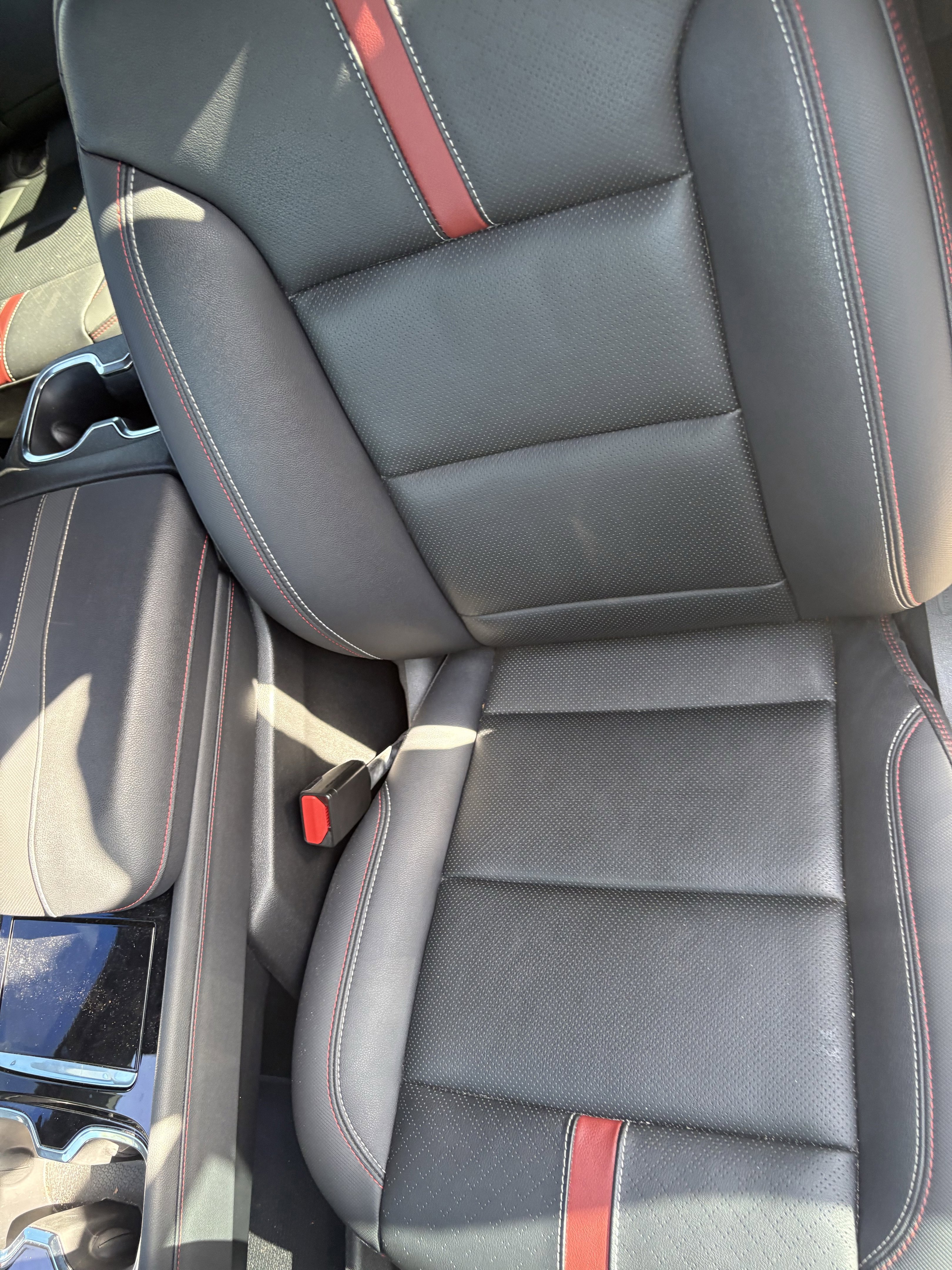 Used 2024 Chevrolet Traverse RS w/ LPO, Floor Liner Package FWD image 10