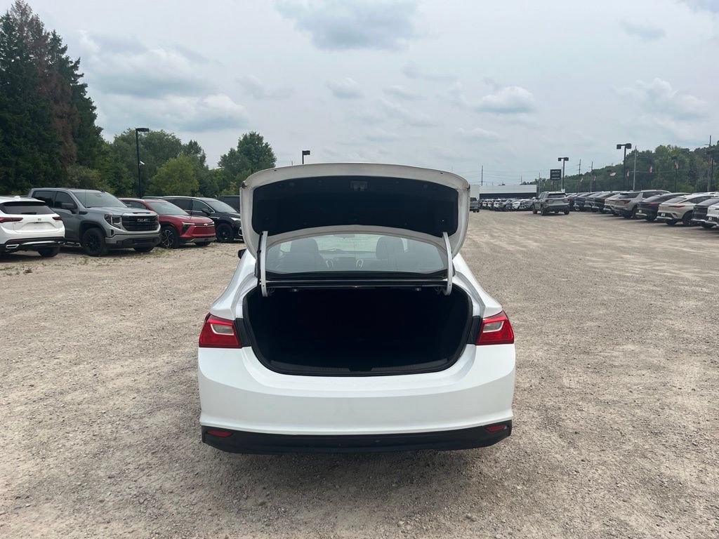 Used 2023 Chevrolet Malibu LS FWD image 10