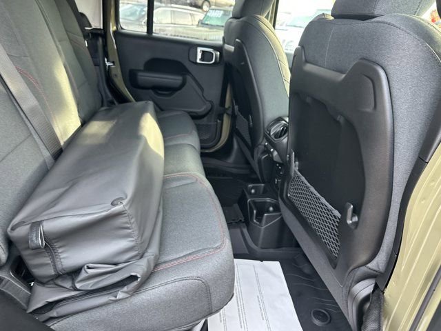 New 2026 Jeep Gladiator Rubicon w/ Technology Group image 15
