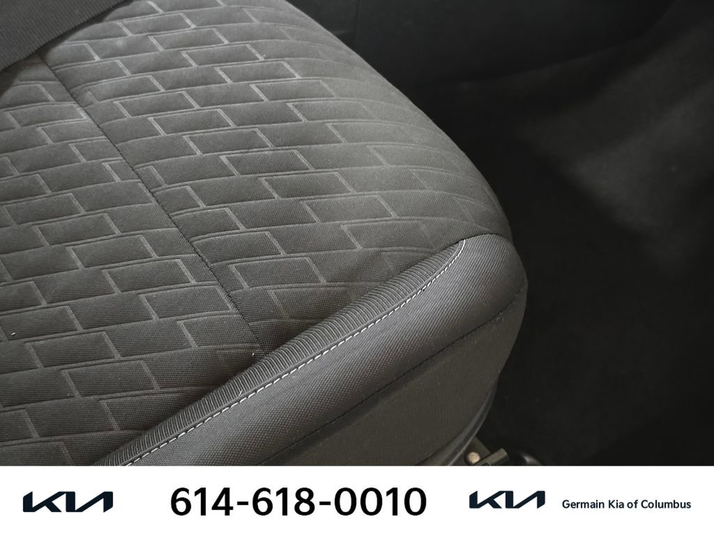 Used 2021 Nissan Kicks SV image 26