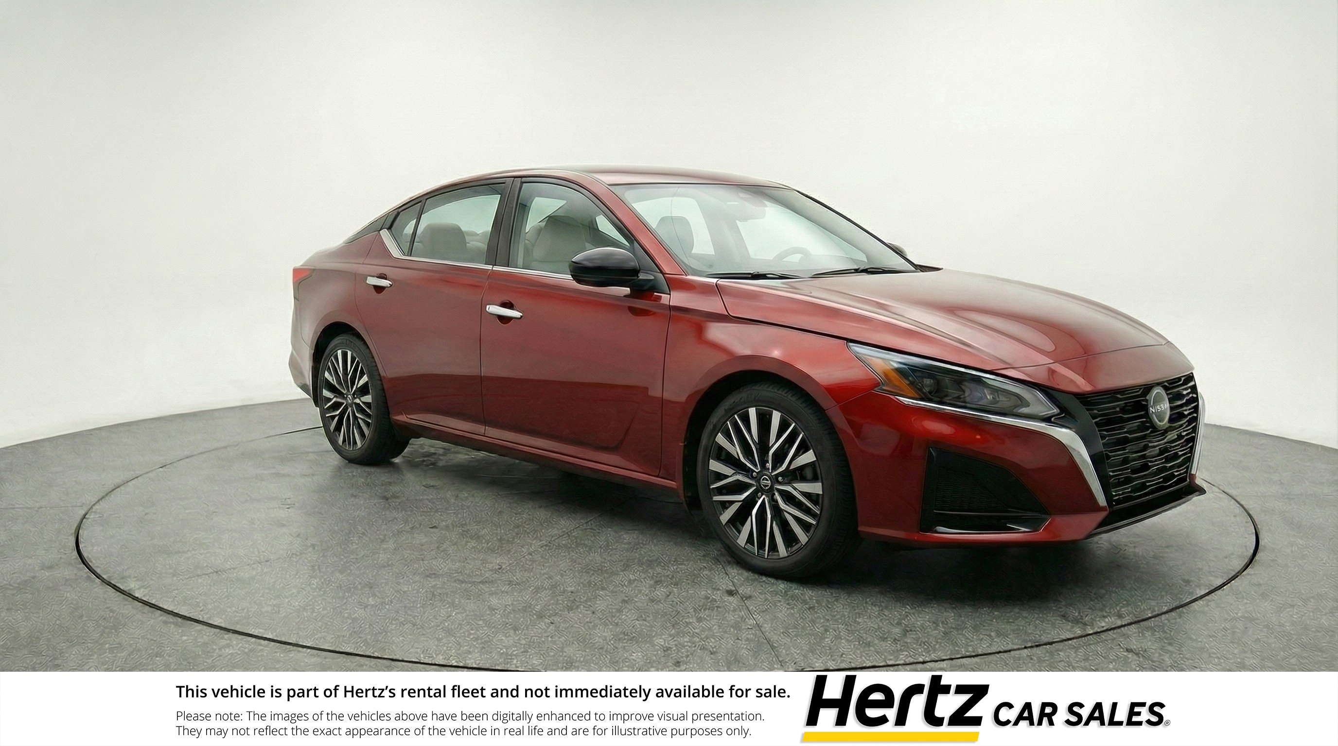 Used 2025 Nissan Altima 2.5 SV image 1