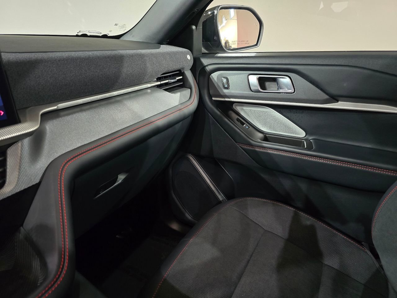 New 2026 Ford Explorer ST image 36