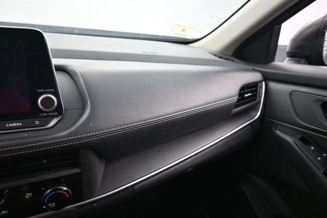 Used 2024 Nissan Rogue S AWD/4WD image 21
