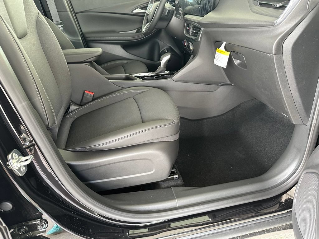 New 2026 Buick Encore GX Preferred w/ Comfort Package FWD image 38