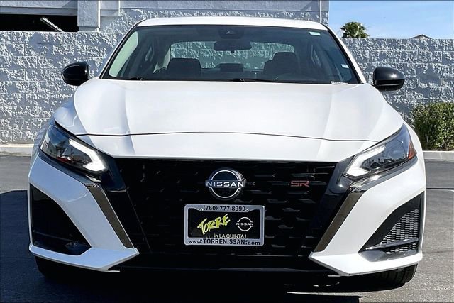 Certified 2023 Nissan Altima 2.5 SR w/ SR Premium Package AWD/4WD image 2