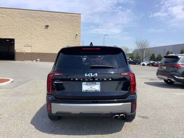 Used 2025 Kia Telluride S FWD image 5