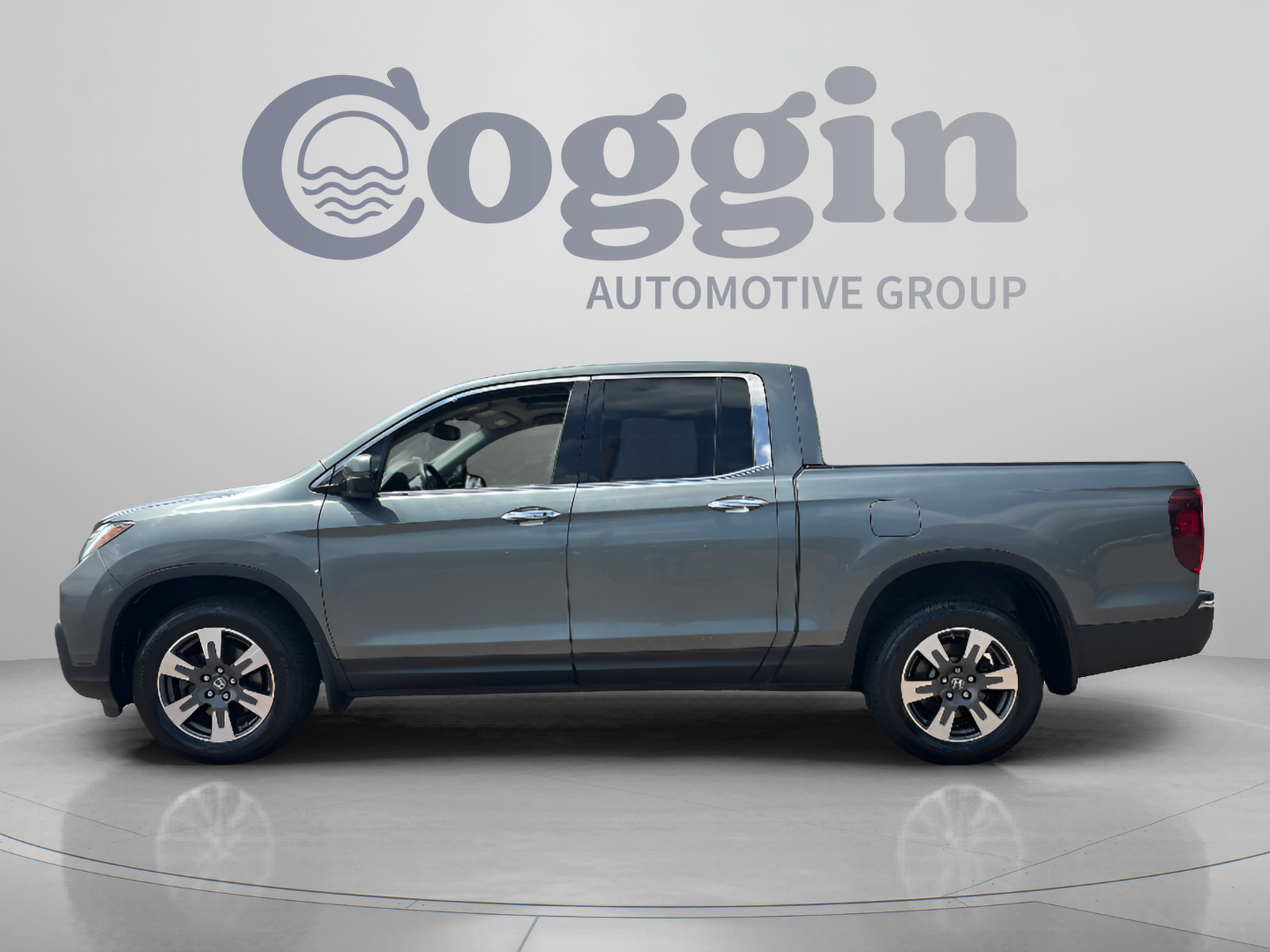 Used 2017 Honda Ridgeline RTL-E image 2