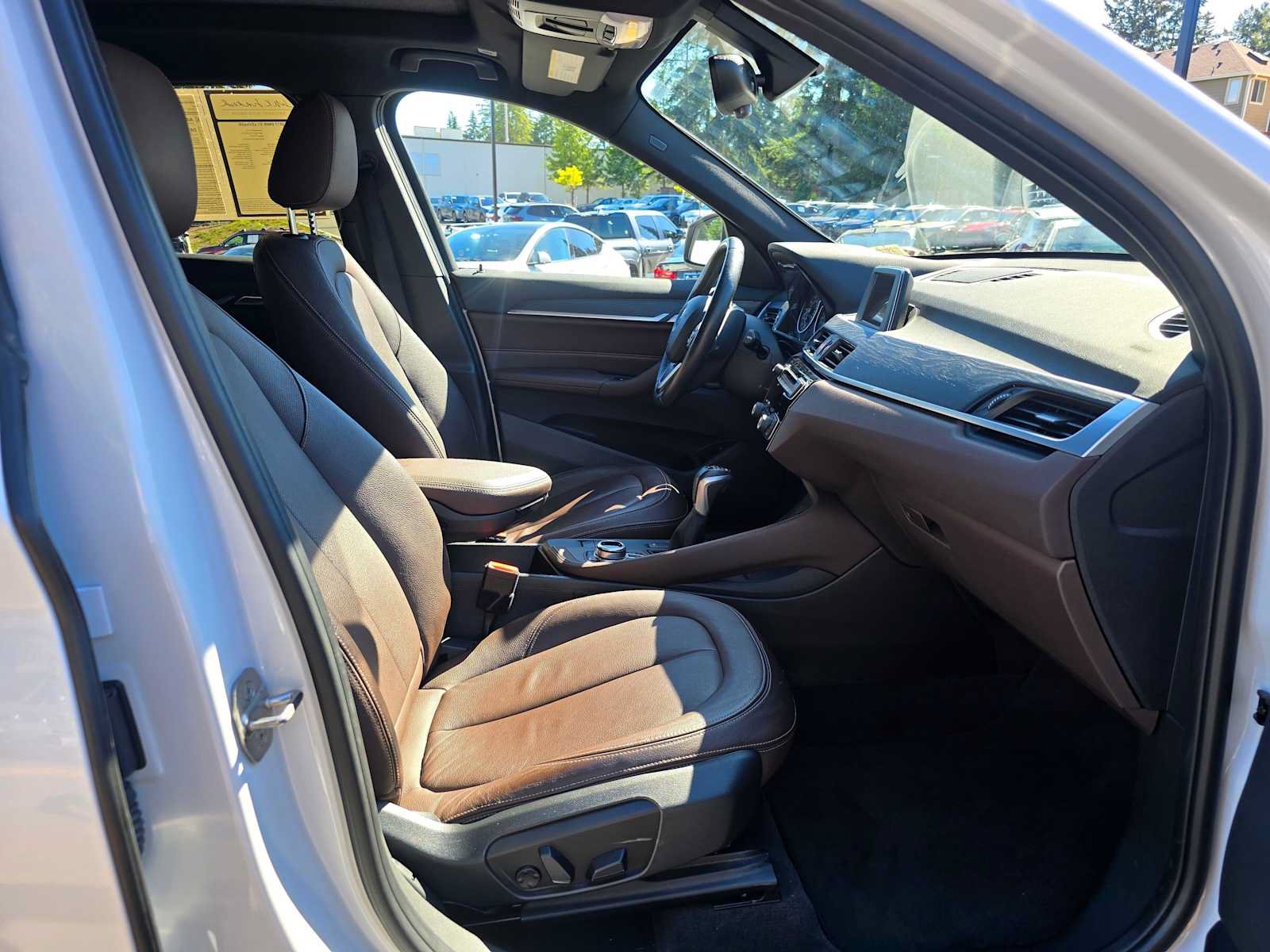 Used 2017 BMW X1 xDrive28i AWD/4WD image 11