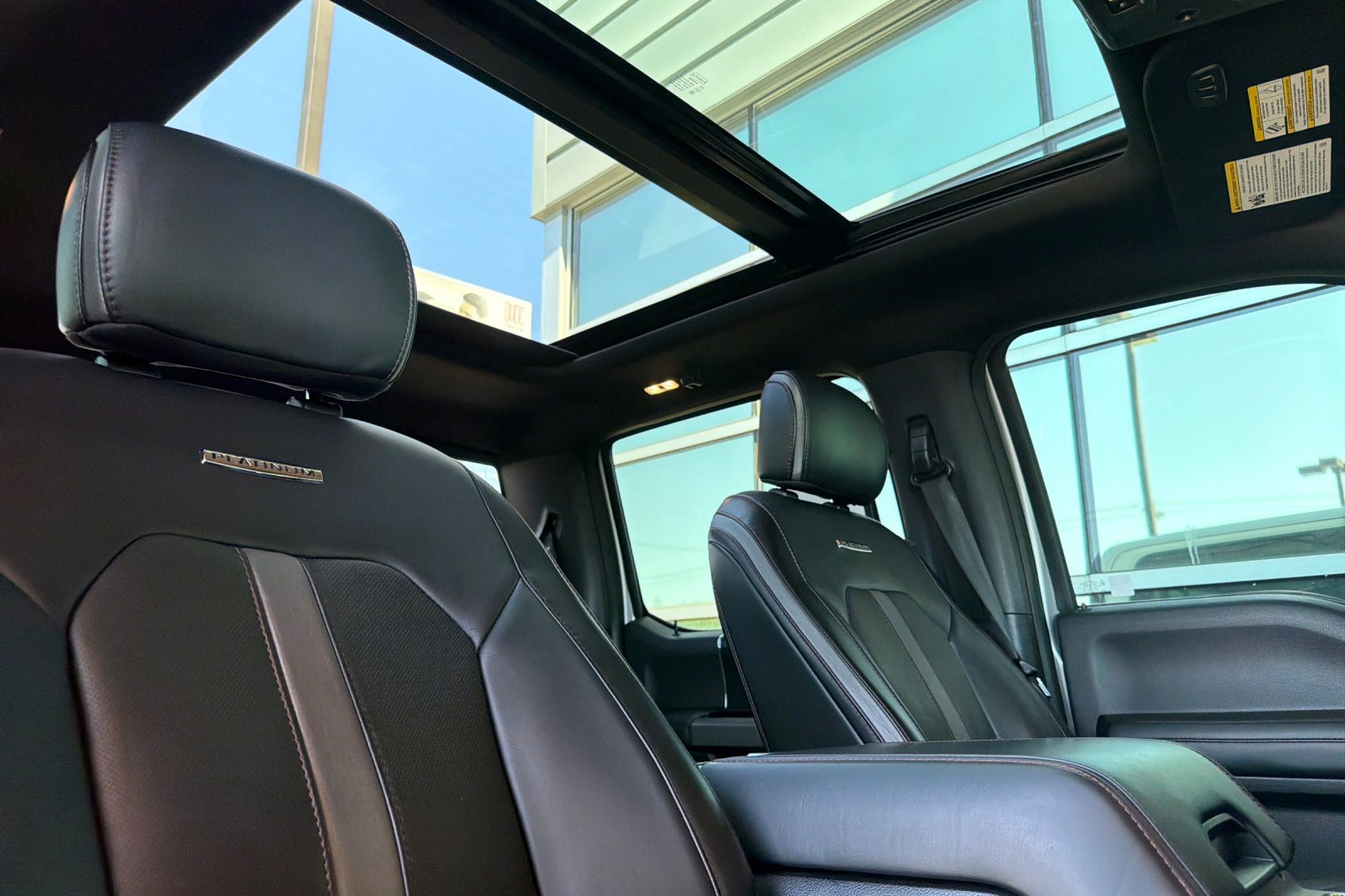 Used 2018 Ford F150 Platinum w/ Technology Package AWD/4WD image 17