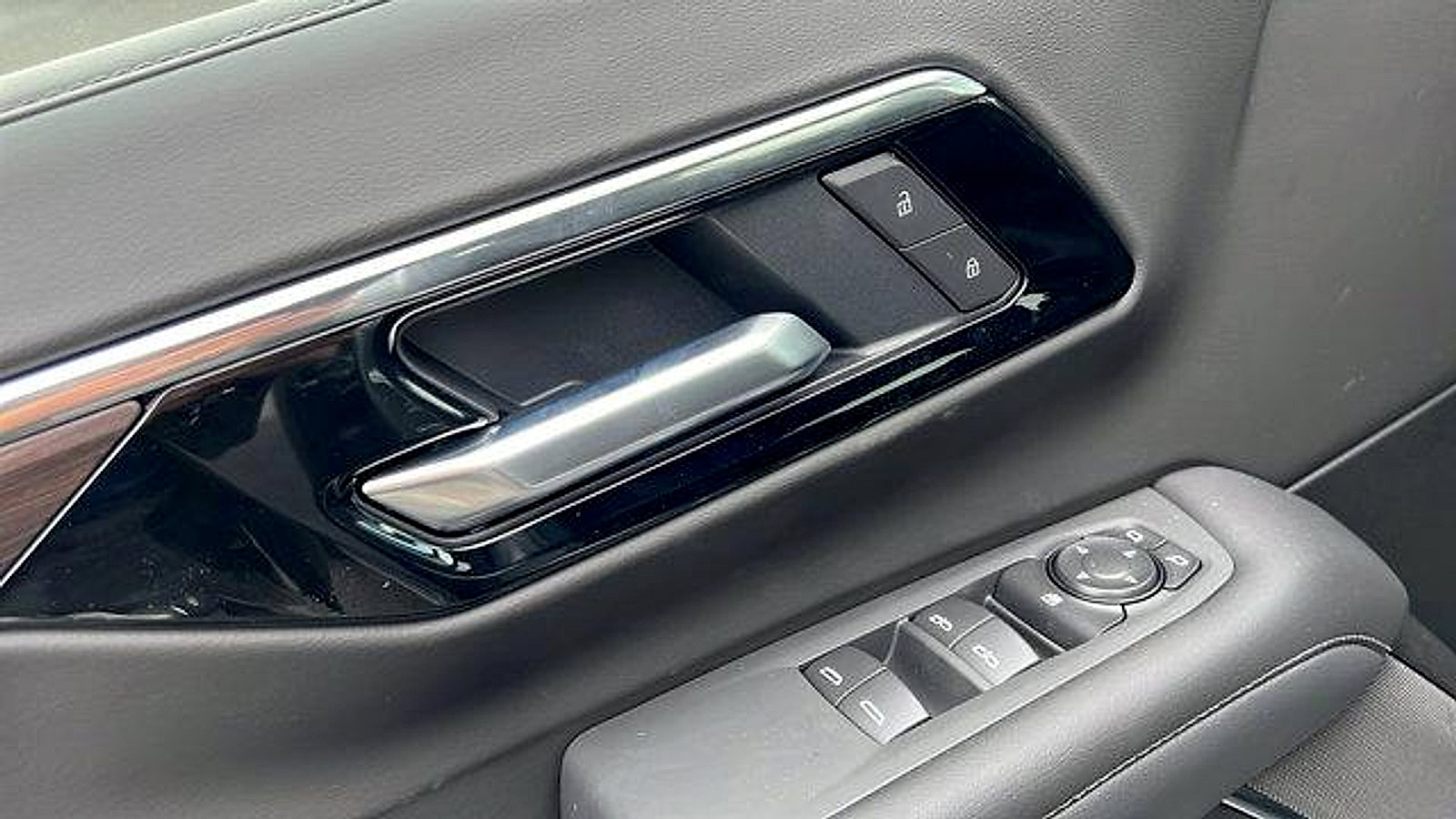 New 2026 Chevrolet Tahoe LS image 18