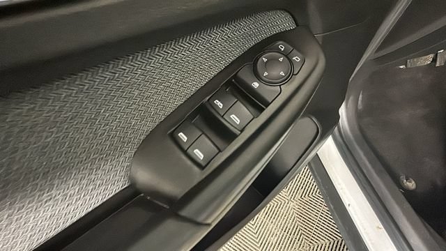 Used 2022 Chevrolet TrailBlazer LT FWD image 10