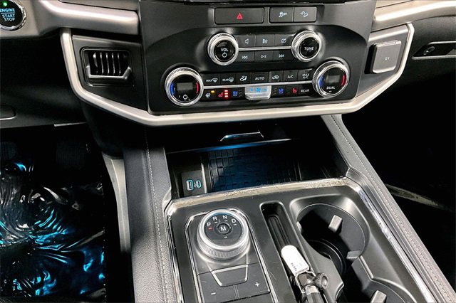Used 2023 Ford Expedition Max XLT image 16
