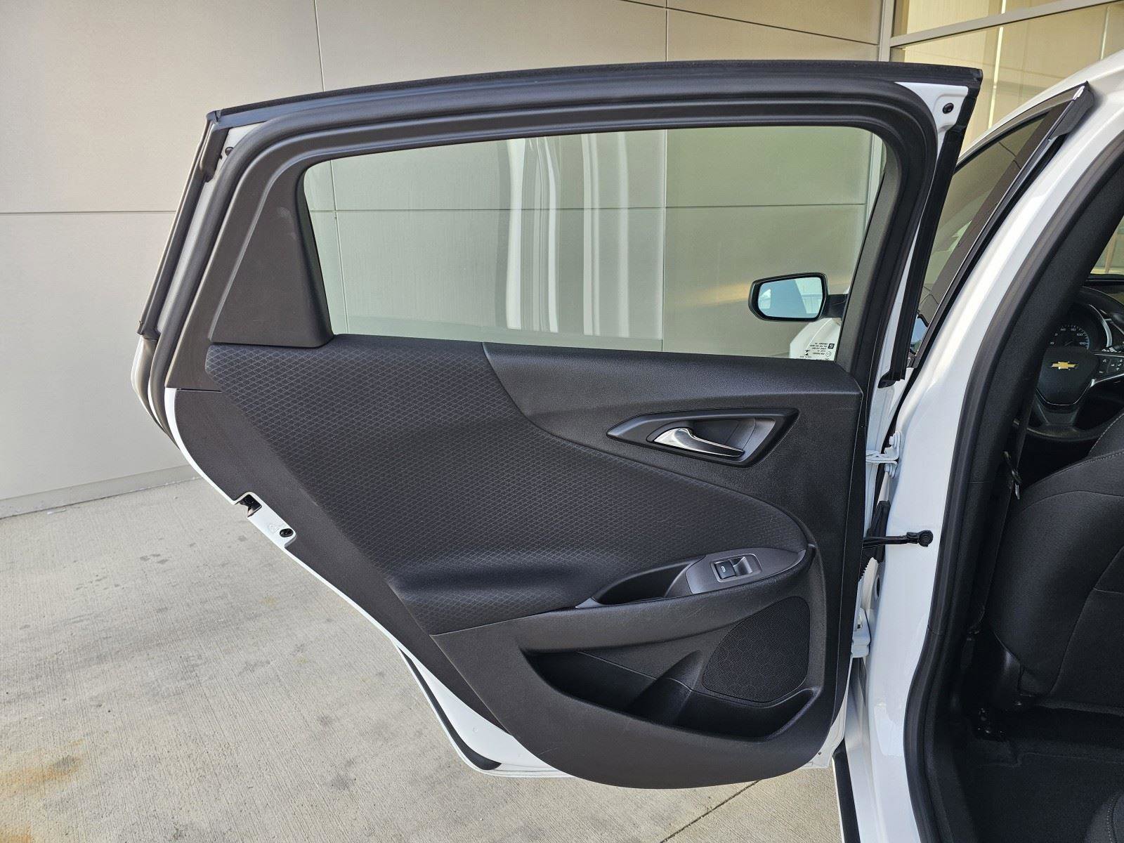 Used 2024 Chevrolet Malibu LT image 16