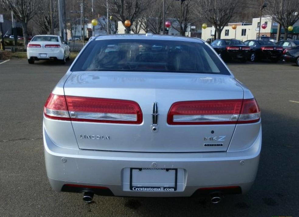 Used 2012 Lincoln MKZ FWD image 5