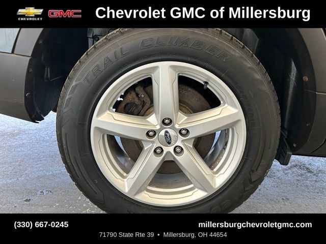 Used 2016 Ford Explorer XLT w/ Equipment Group 202A AWD/4WD image 14
