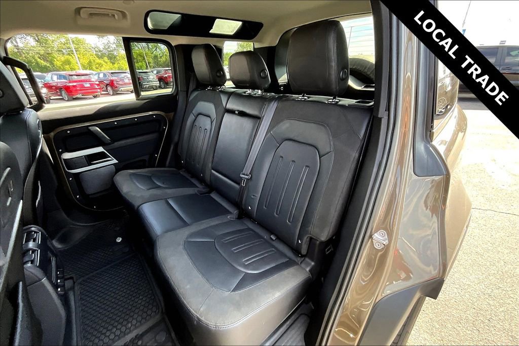 Used 2020 Land Rover Defender 110 SE image 21