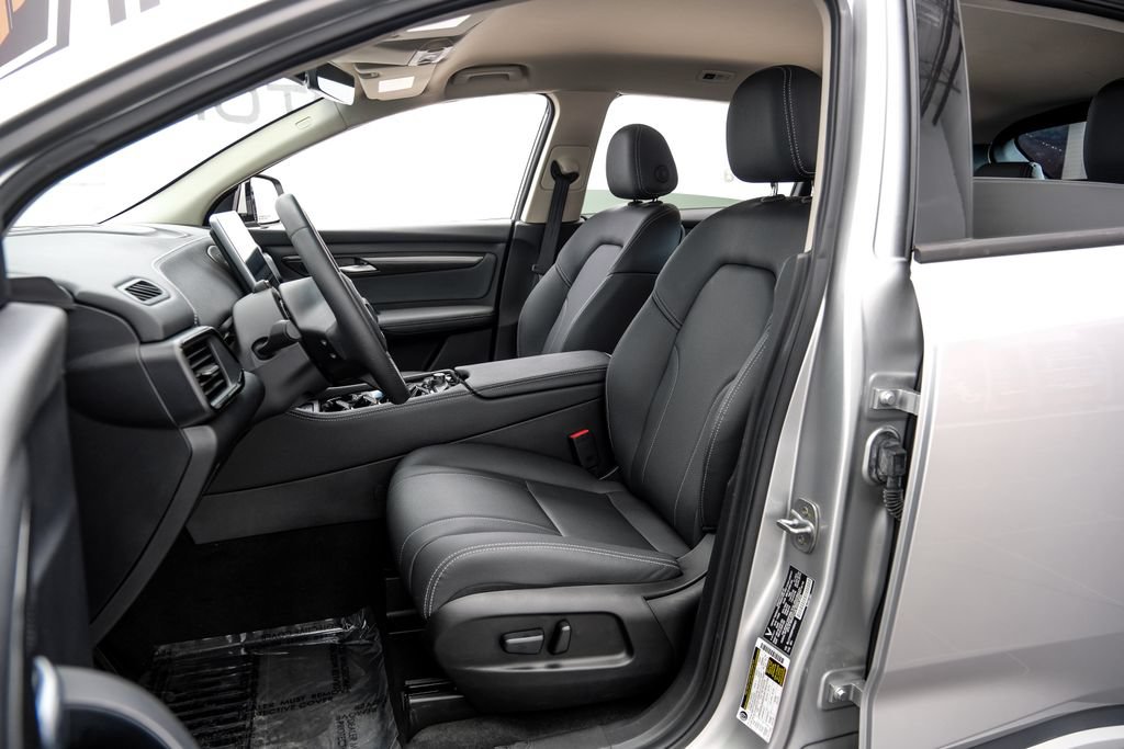 Used 2023 VinFast VF 8 Eco AWD/4WD image 42