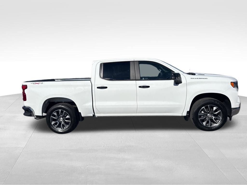 Used 2025 Chevrolet Silverado 1500 LT image 8