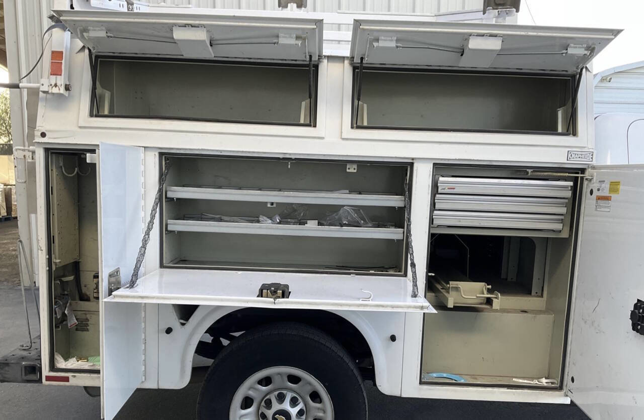 Used 2016 Chevrolet Silverado 3500 W/T image 12